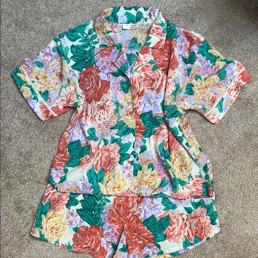 Vintage Victoria’s Secret gold label pajama set